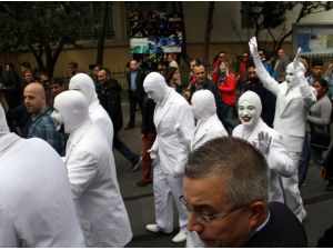 “Voca People” Grubu İstiklal Caddesi’nde