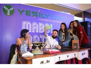 Yeşilyurt Avm’de Mabel Matiz İmza Günü