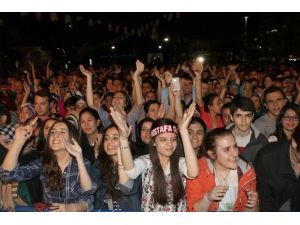 Festivalin Finalini Ceceli Yaptı