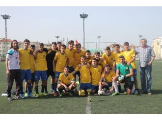 Yalova’da U-16’nın Kralı Acarspor