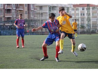 Yalova’da Derincespor Turladı