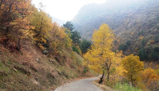 Kahramanmaraş dağları sonbahara büründü