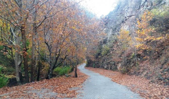 Kahramanmaraş dağları sonbahara büründü