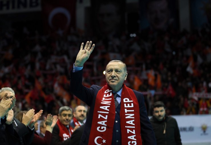 Erdoğan : 'Bir gece ansızın oraya da gireriz'