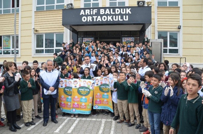 Temiz Okul, Sağlıklı Nesil deyip yola çıktılar