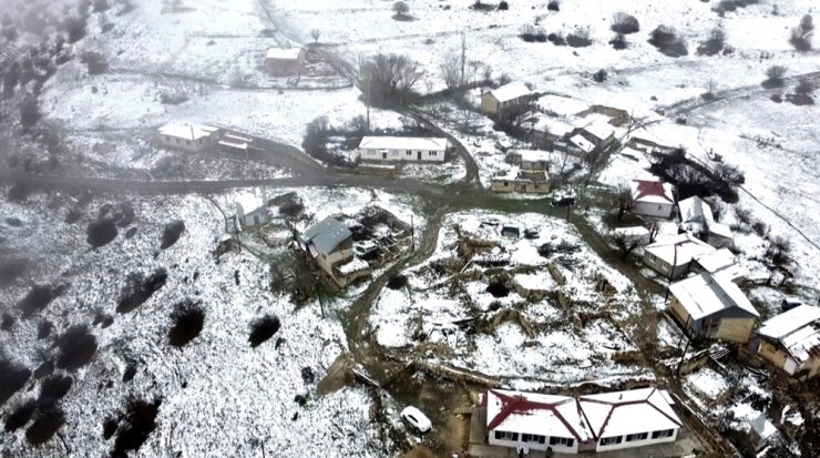 Erzincan ve Bayburt’un yüksek kesimlerinde kar yağışı