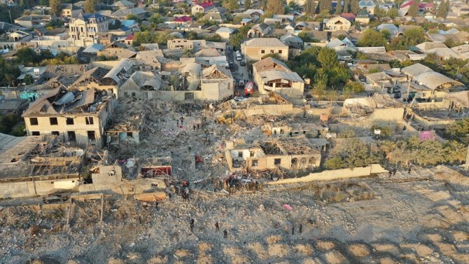 Ermenistan sivilleri vurmaya devam ediyor