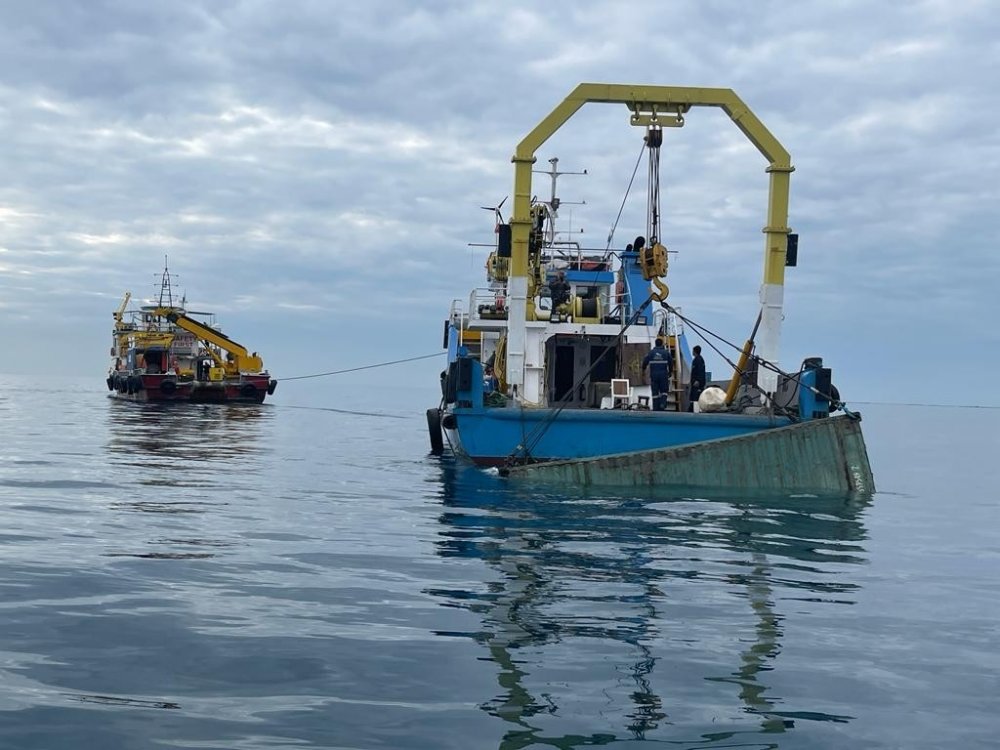 İskenderun Körfezi’nde denize düşen dinamit yüklü konteyner çıkarıldı