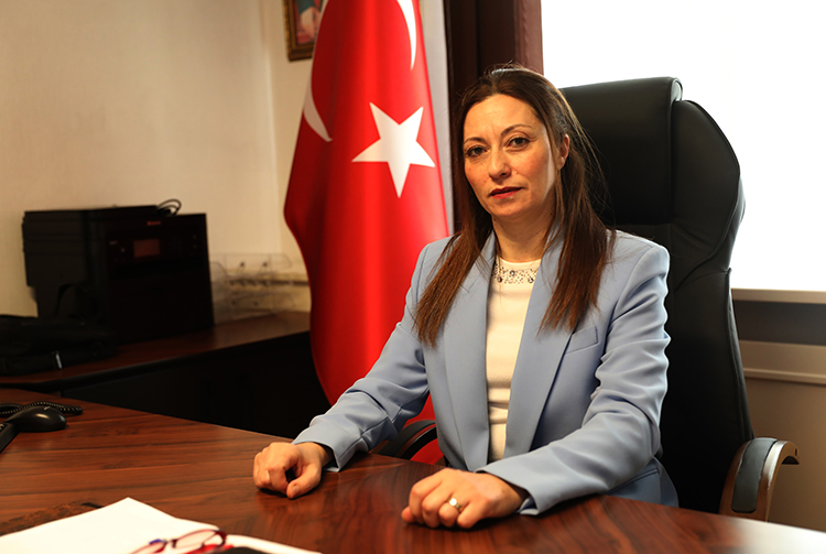 prof-dr-hatice-secil-fettahlioglu-001.jpg